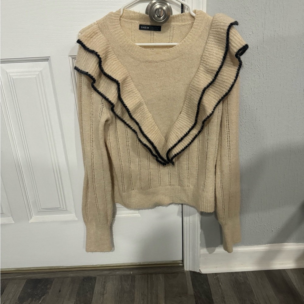 Woman sweater
